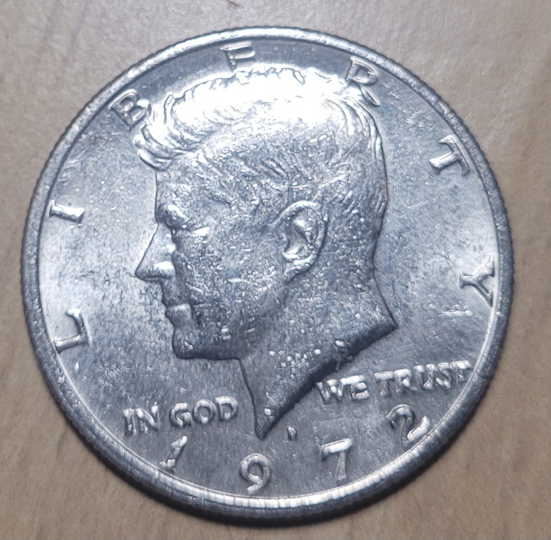 1972-D-Kennedy-Half-Dollar-With-A-Ring-Around-Edge